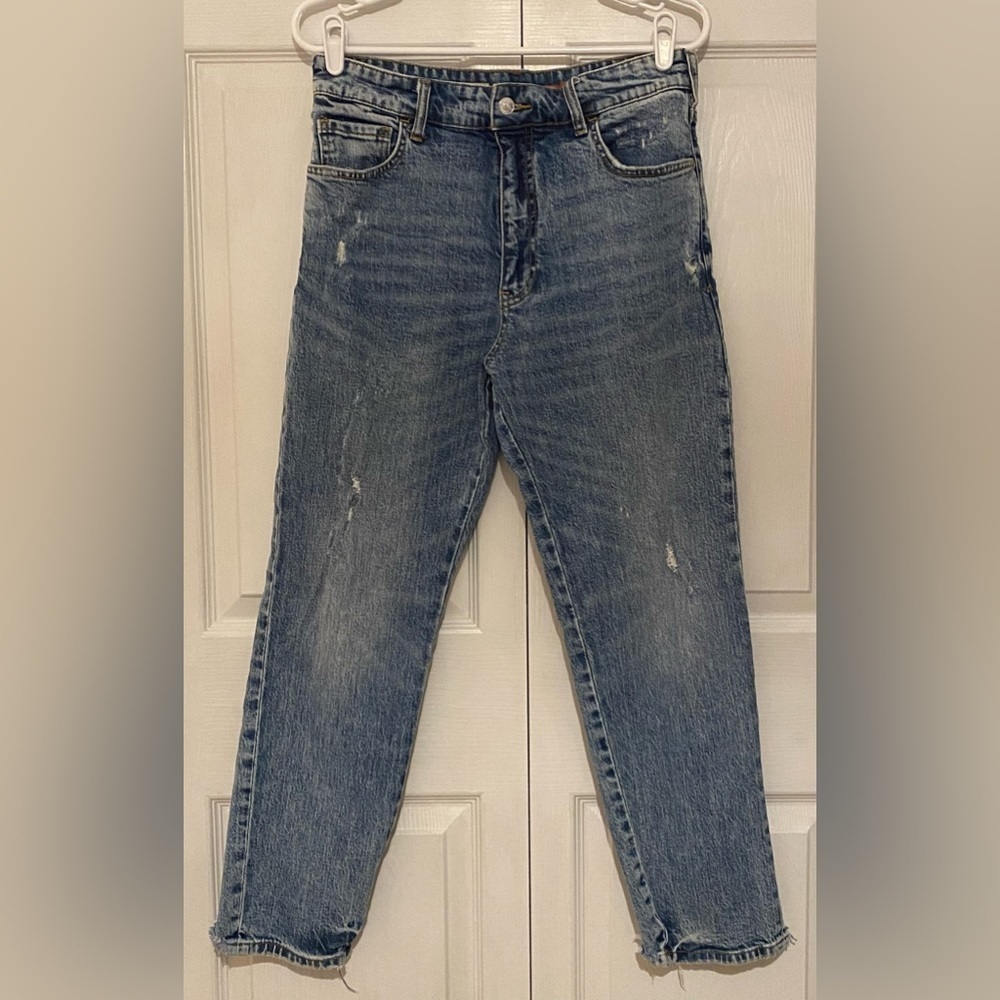 Anthropologie Pilcro Women’s Straight Leg Jeans Slightly Distressed Size 27